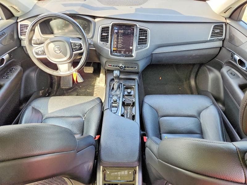 2020 VOLVO XC90 T6 MOMENTUM 8