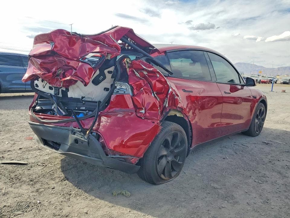 2024 TESLA MODEL Y 3