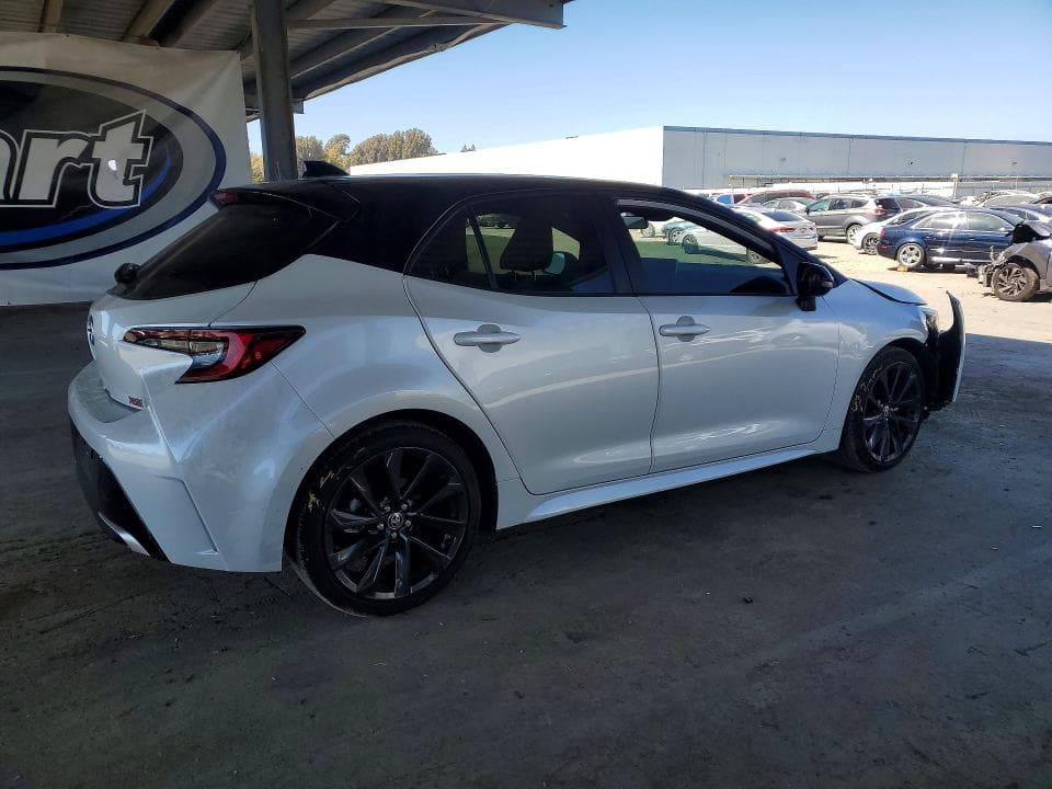 2025 TOYOTA COROLLA XSE 3