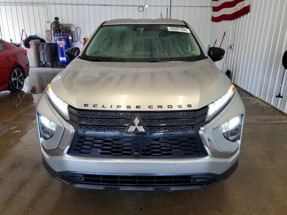 2024 MITSUBISHI ECLIPSE CROSS LE 5