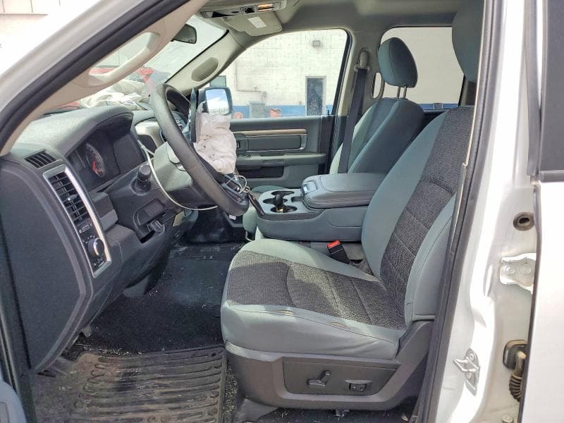 2017 RAM 1500 SLT 7