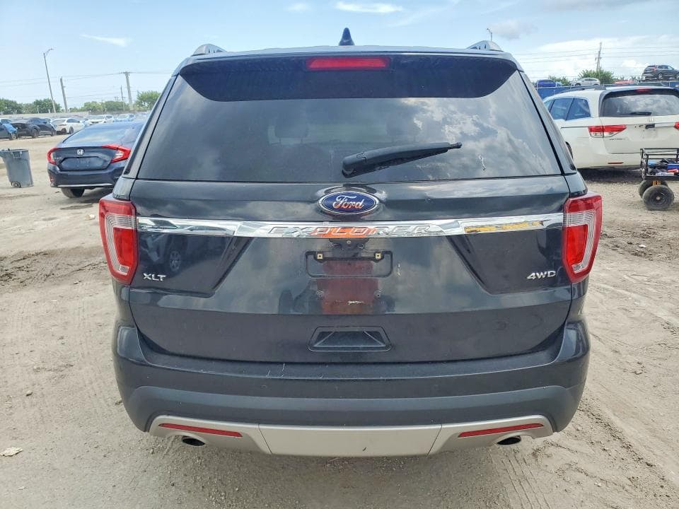 2017 FORD EXPLORER XLT 6