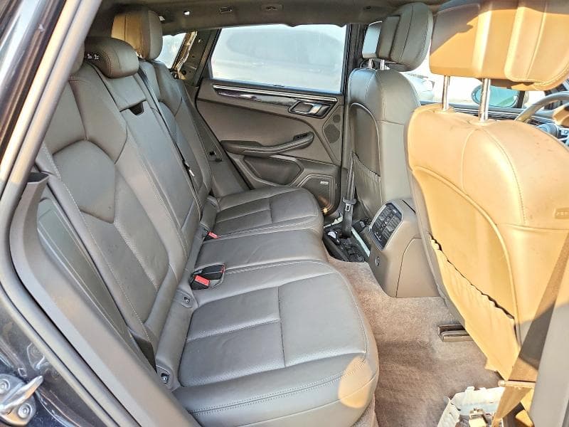 2019 PORSCHE MACAN S 11