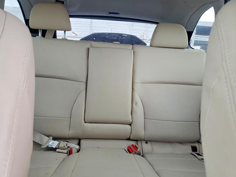 2018 SUBARU OUTBACK 3.6R LIMITED 10