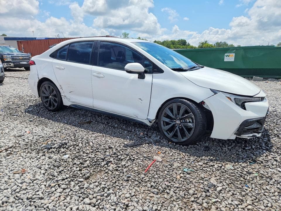 2023 TOYOTA COROLLA XSE 4