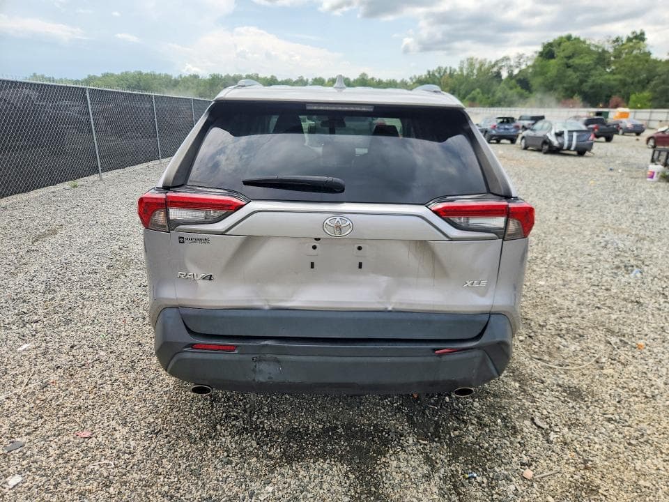 2023 TOYOTA RAV4 XLE 6