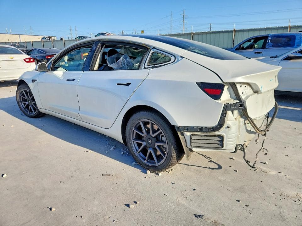 2021 TESLA MODEL 3 2