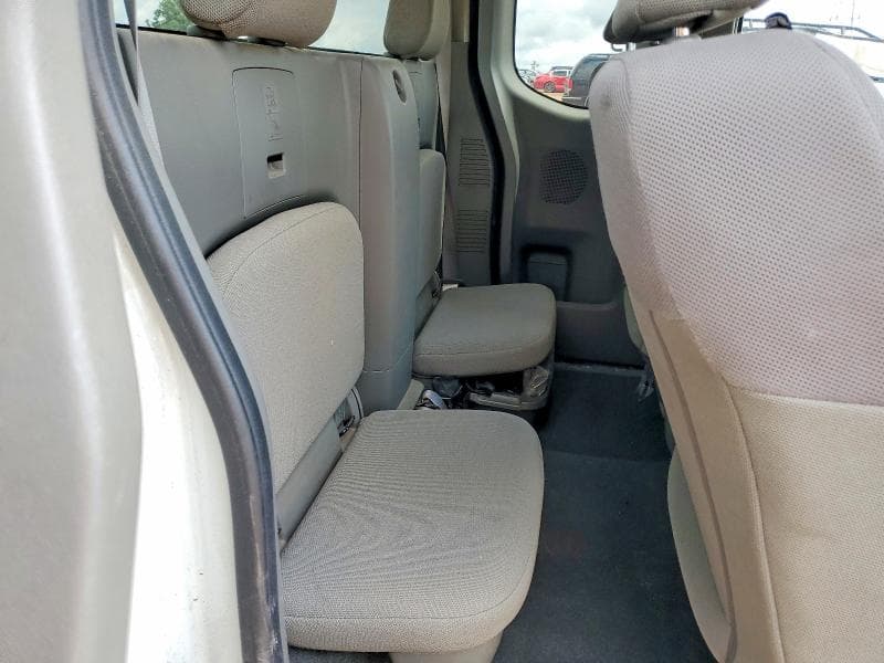 2018 NISSAN FRONTIER S 10