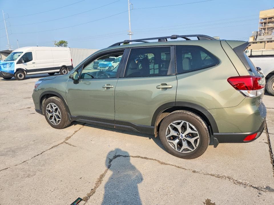 2021 SUBARU FORESTER PREMIUM 2
