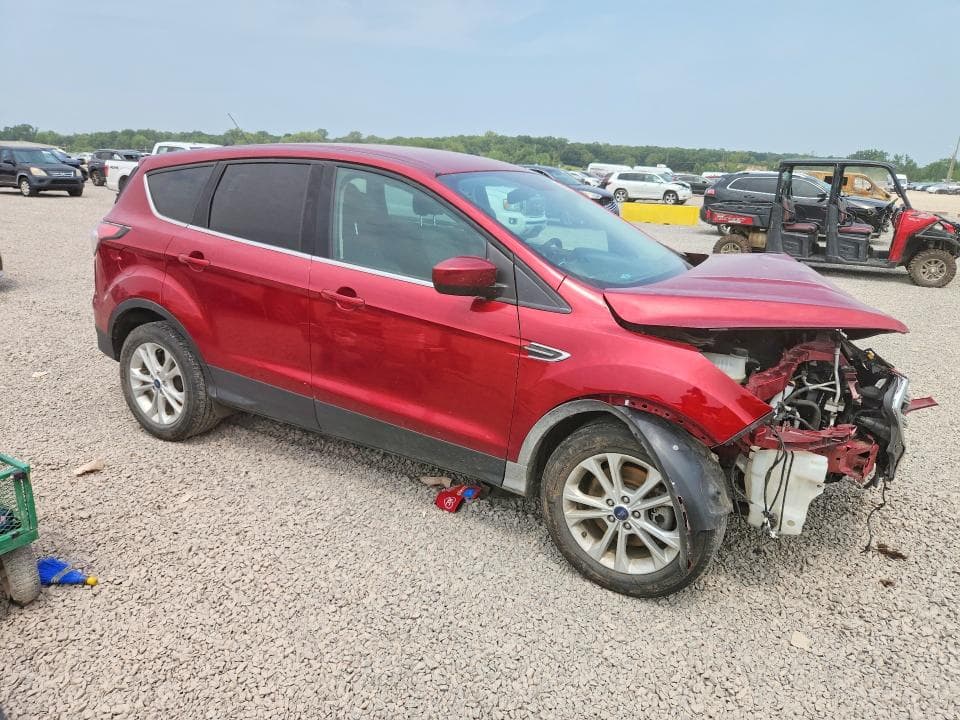 2017 FORD ESCAPE SE 4