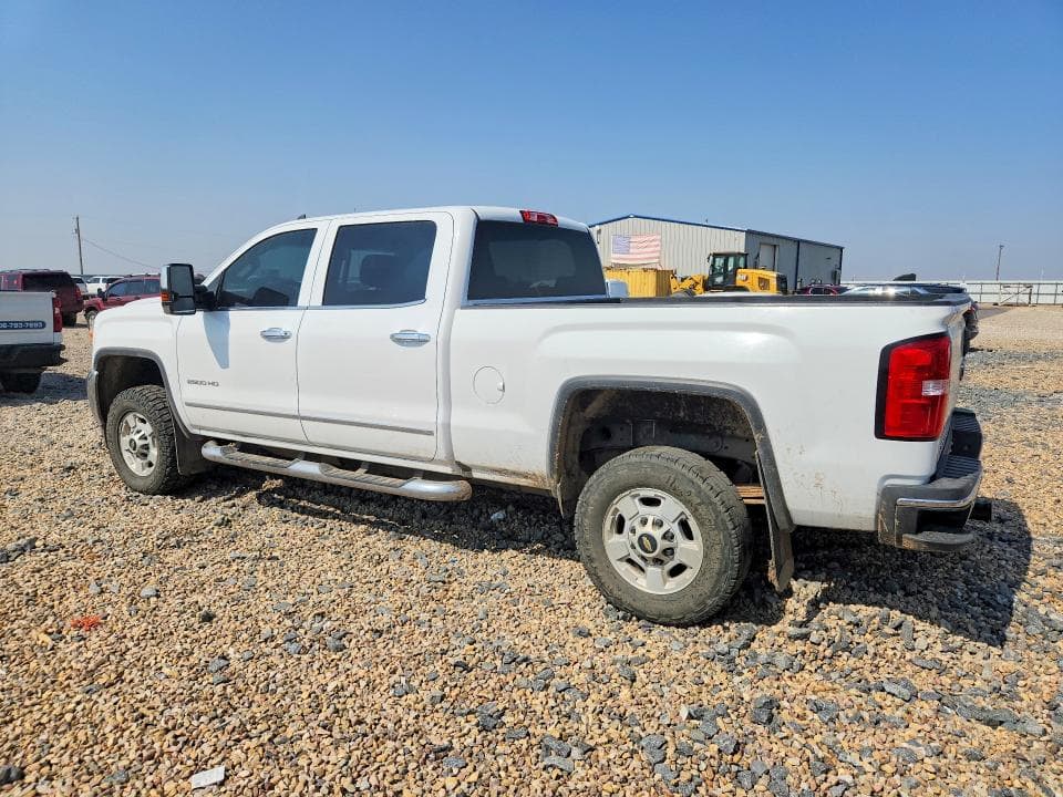 2018 GMC SIERRA K2500 SLT 2