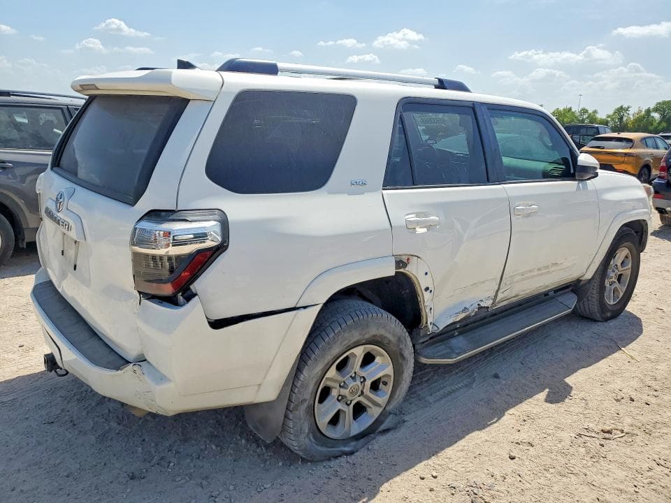 2020 TOYOTA 4RUNNER SR5 3