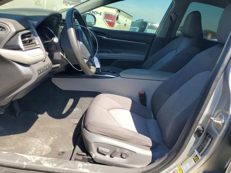 2018 TOYOTA CAMRY LE 7