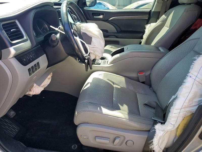 2018 TOYOTA HIGHLANDER LIMITED PLATINUM 7