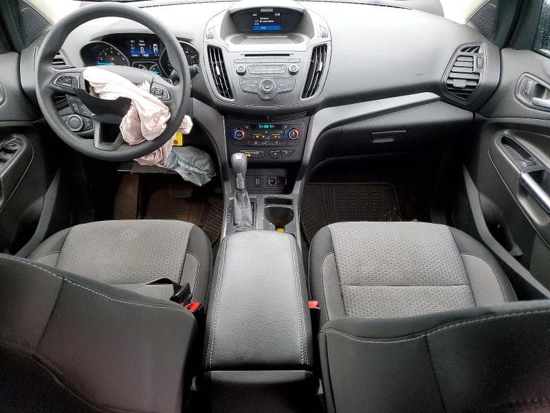 2017 FORD ESCAPE SE 8