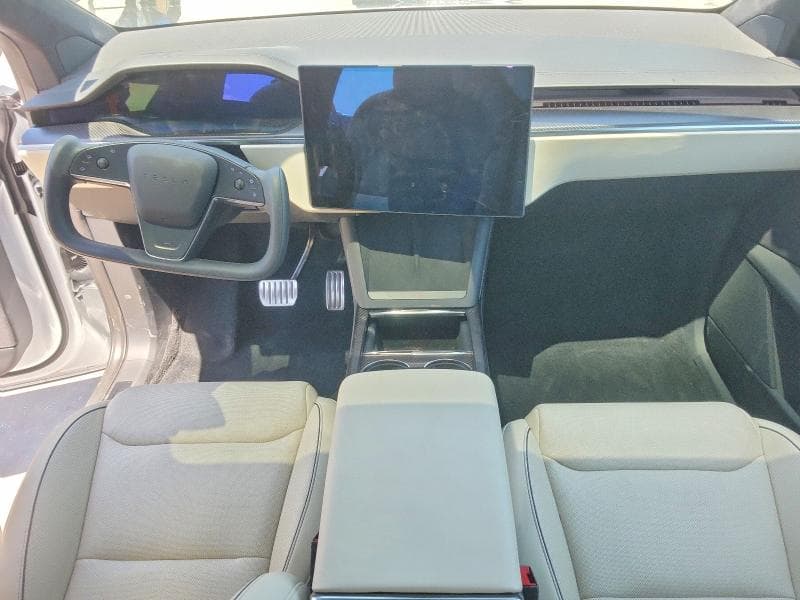 2026 TESLA MODEL X 8