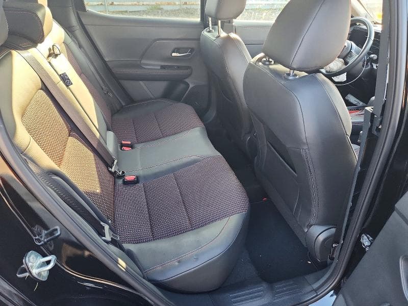 2025 NISSAN KICKS SR 11