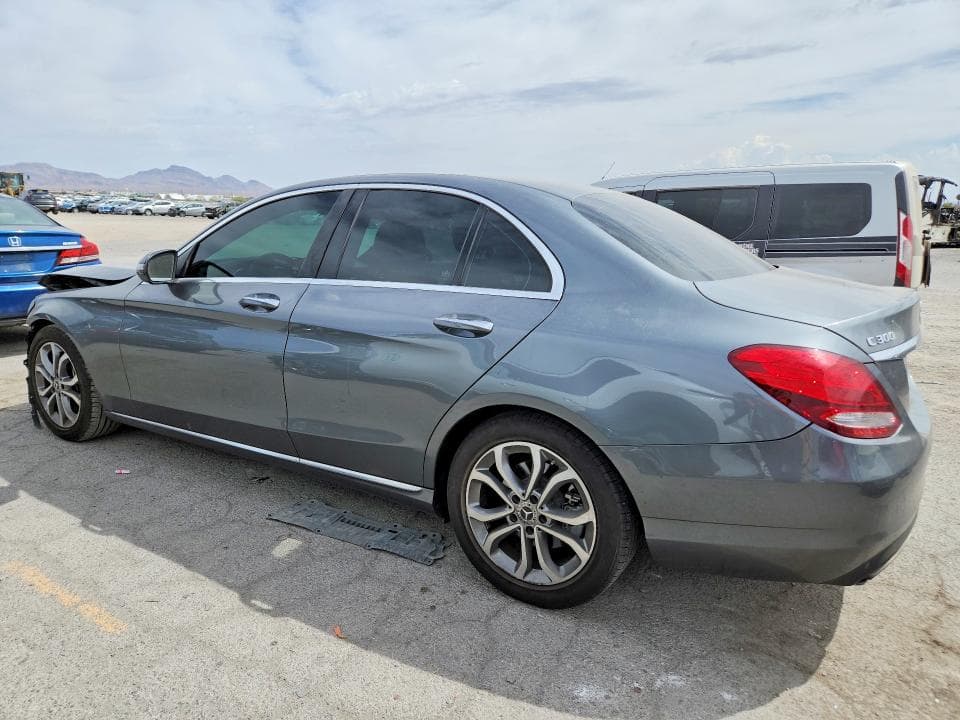 2018 MERCEDES-BENZ C 300 2