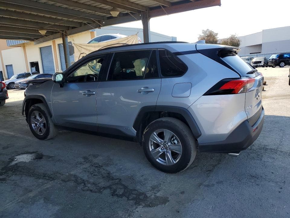2025 TOYOTA RAV4 LE 2
