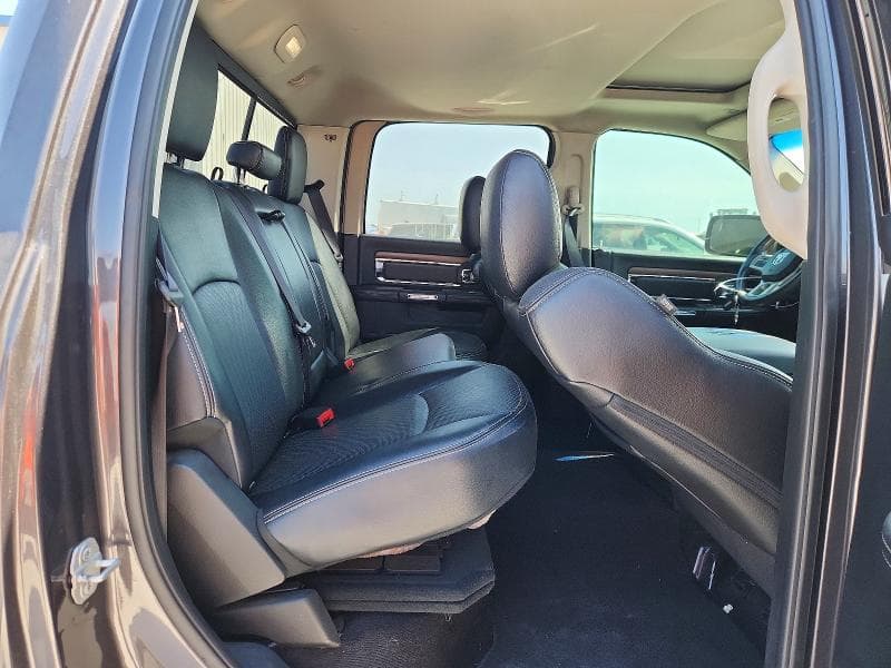 2017 RAM 1500 LARAMIE 10