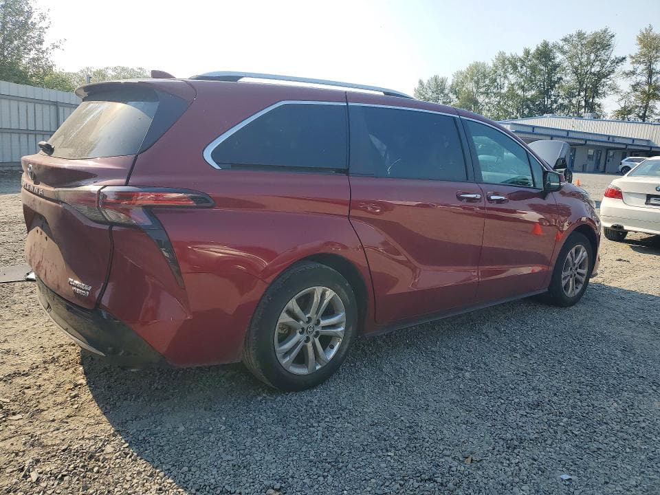 2022 TOYOTA SIENNA PLATINUM 7-PASSENGER 3