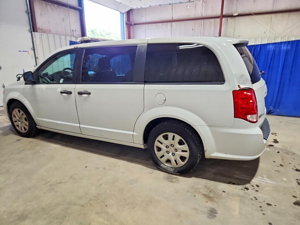 2019 DODGE GRAND CARAVAN SE 2