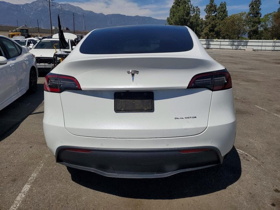 2021 TESLA MODEL Y 6