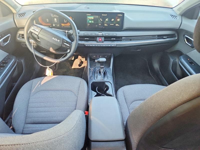 2025 KIA K4 EX 8