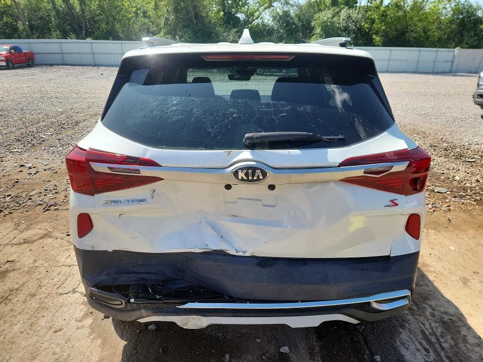 2021 KIA SELTOS S 6