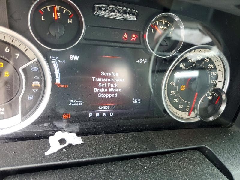 2017 RAM 1500 SLT 9