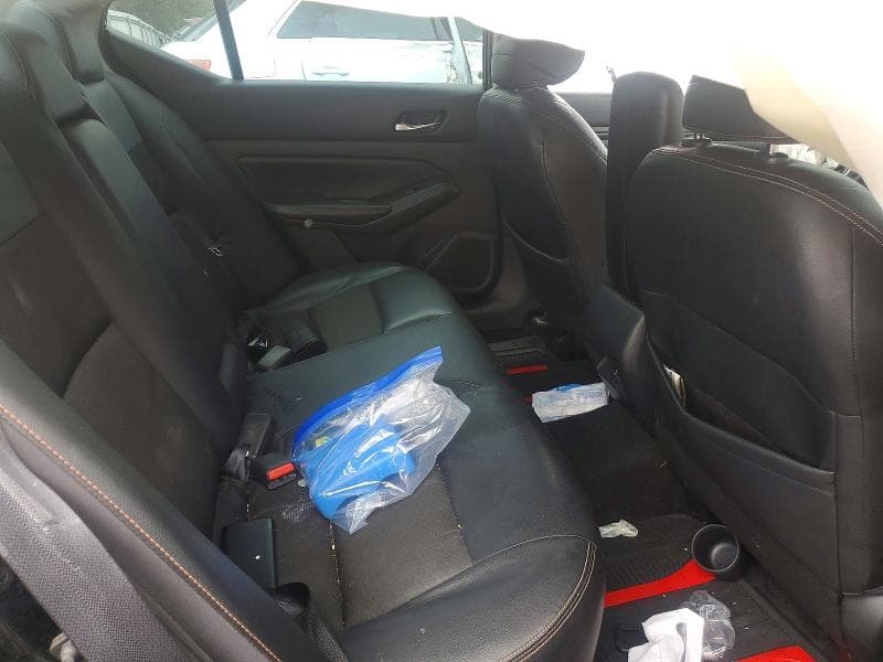 2019 NISSAN ALTIMA SR 10
