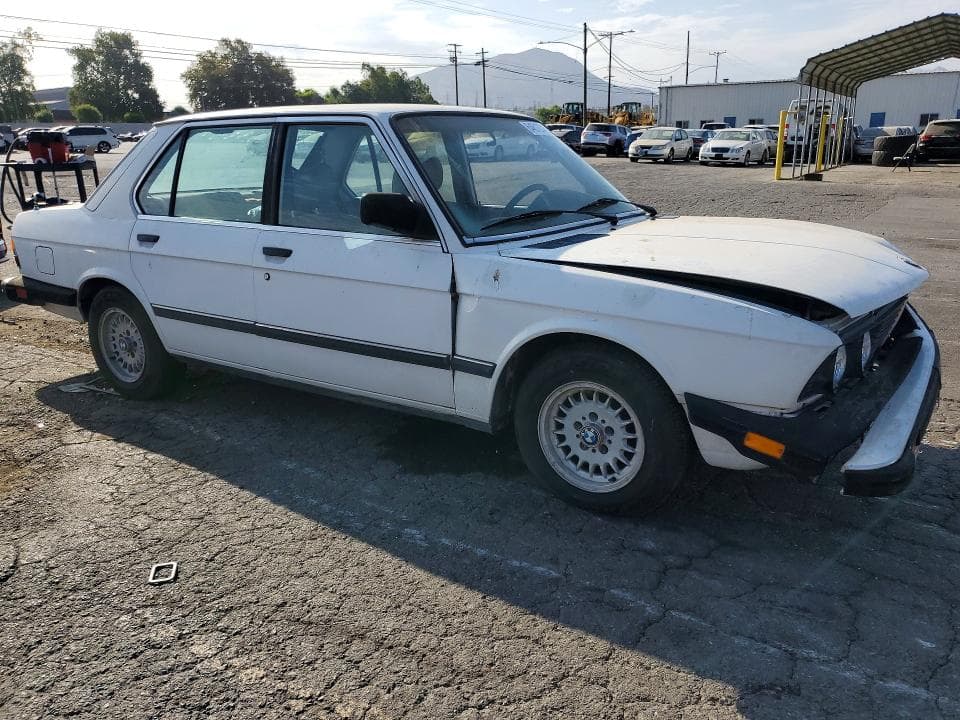 1984 BMW 528 E AUTOMATIC 4