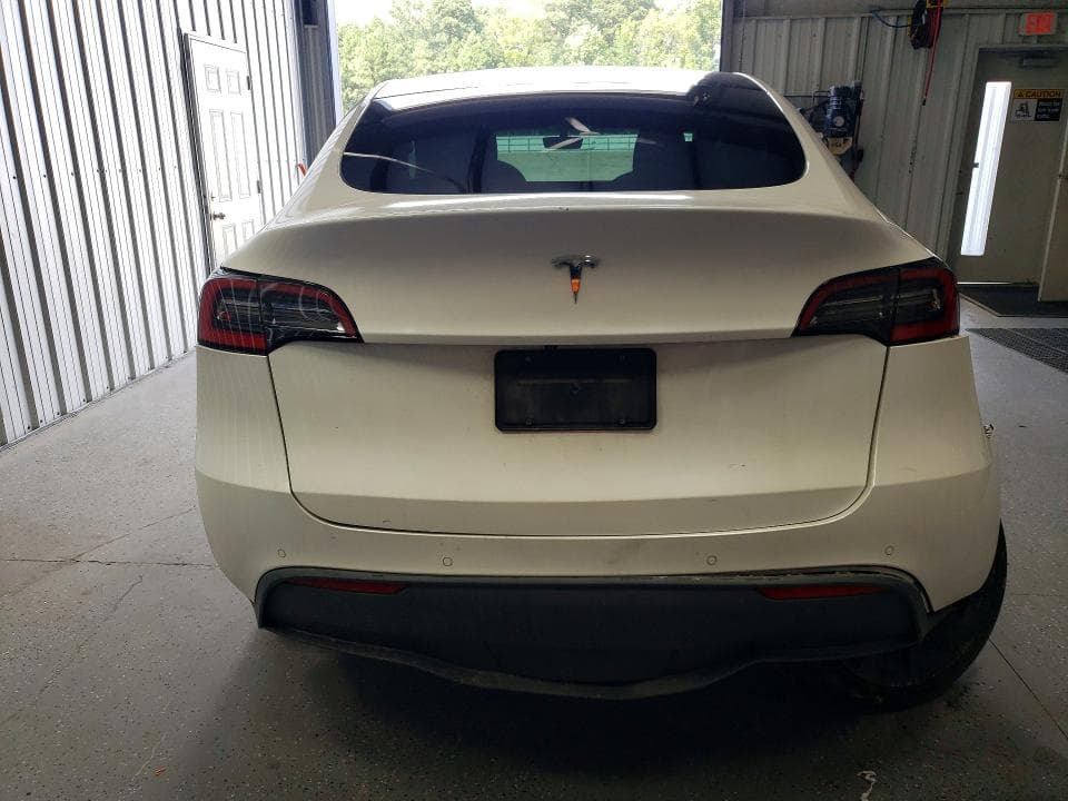 2021 TESLA MODEL Y 6