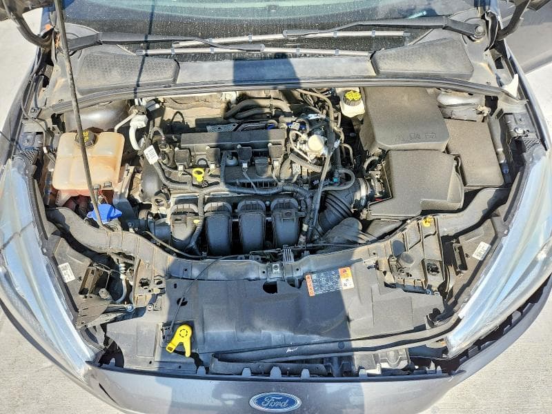 2017 FORD FOCUS SE 11