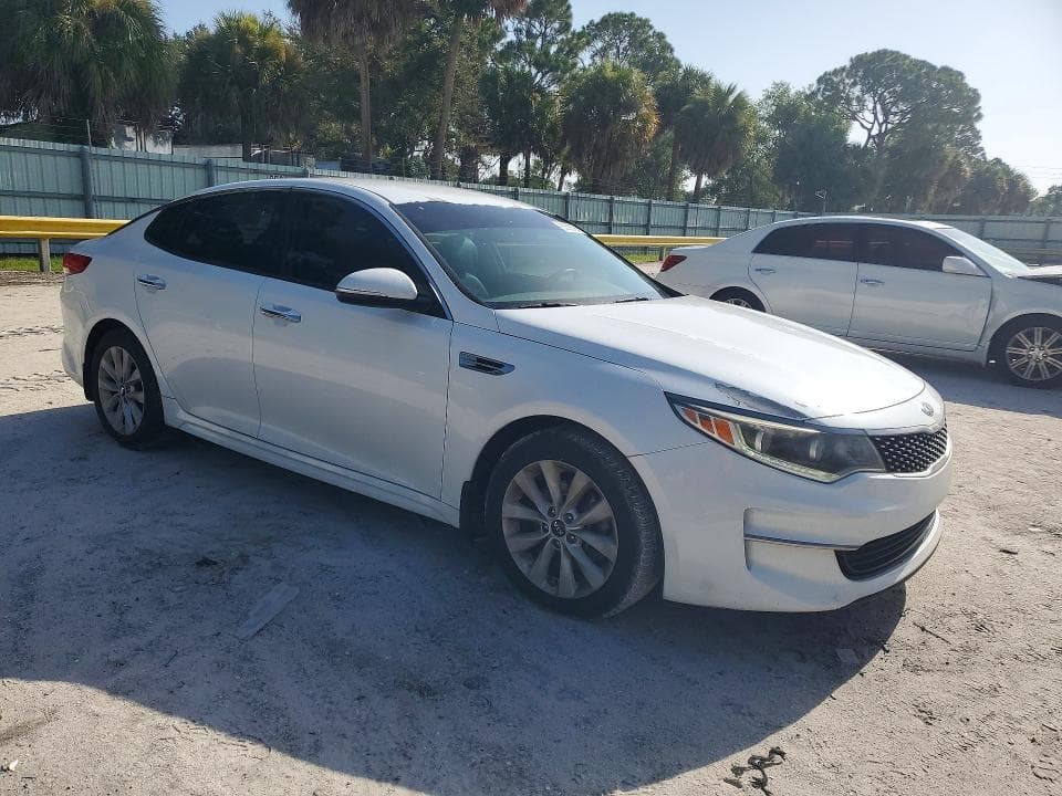 2017 KIA OPTIMA EX 4