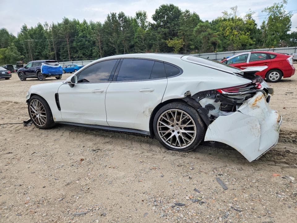 2018 PORSCHE PANAMERA 4 2