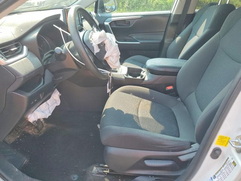 2019 TOYOTA RAV4 LE 7
