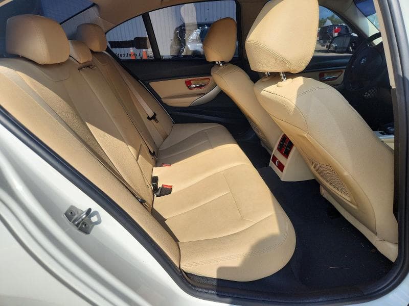 2018 BMW 320 XI 10