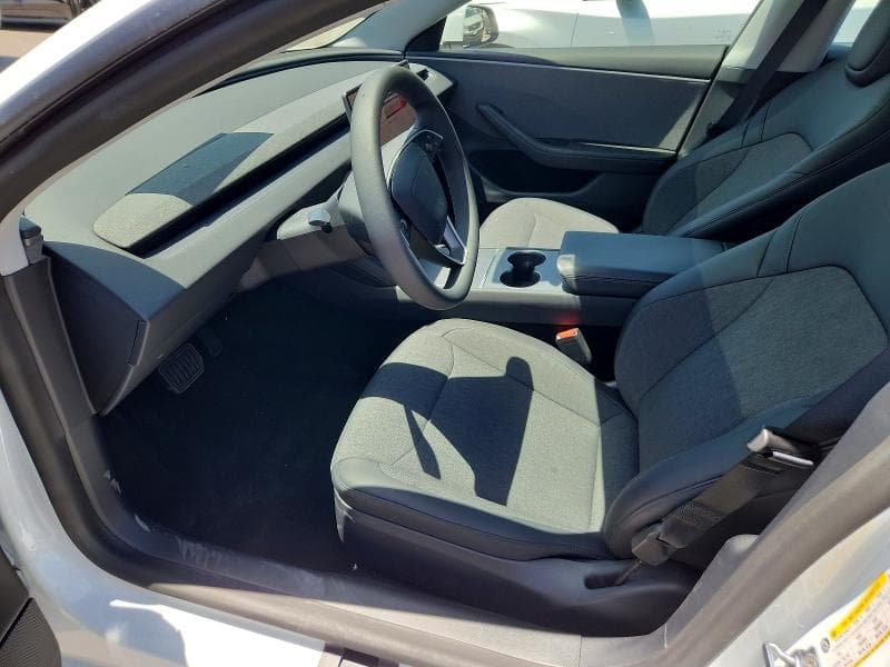 2026 TESLA MODEL 3 7