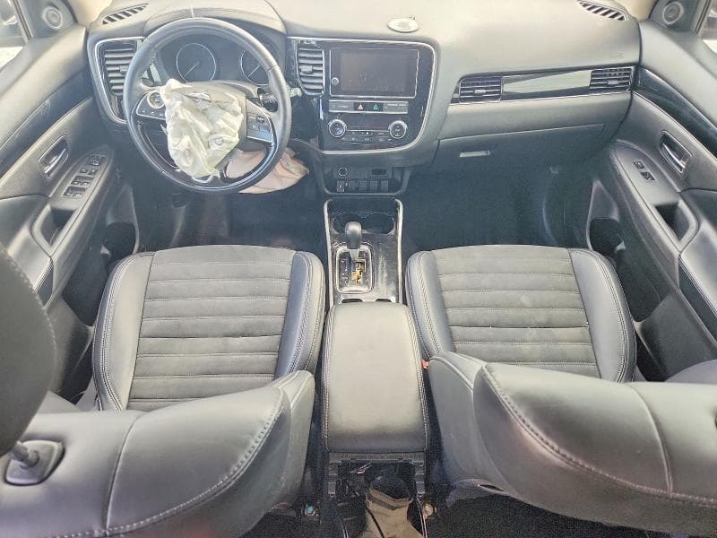 2019 MITSUBISHI OUTLANDER SE 8