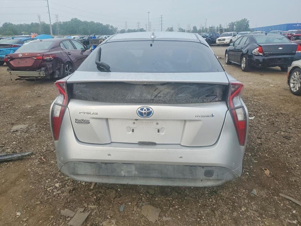 2017 TOYOTA PRIUS THREE 6