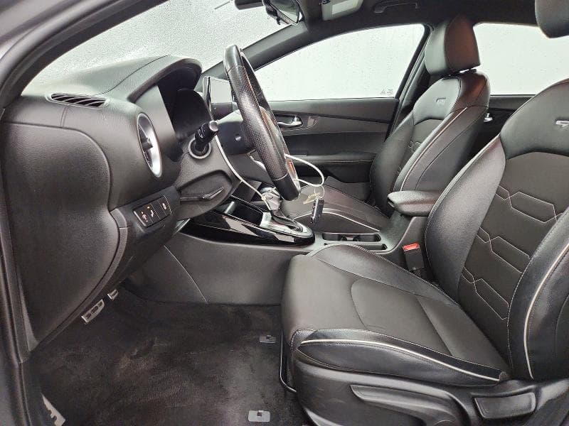 2023 KIA FORTE GT LINE 7