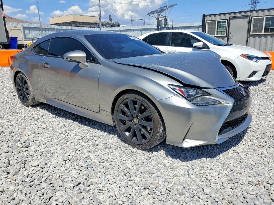 2017 LEXUS RC 200T 4
