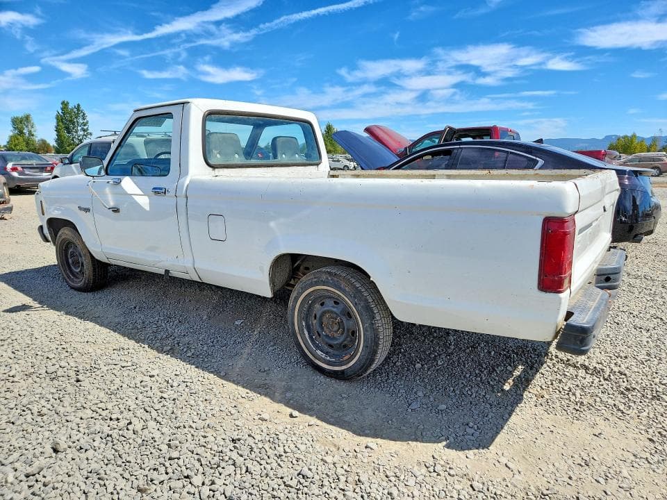 1984 FORD RANGER LARIAT 2