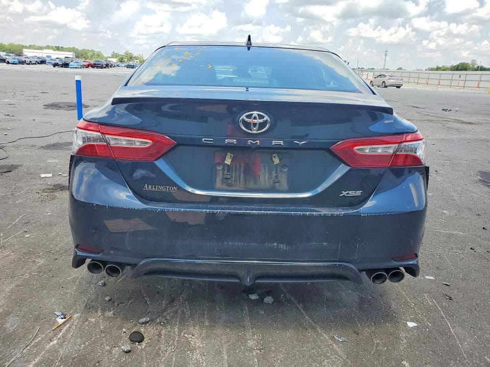2020 TOYOTA CAMRY XSE 6