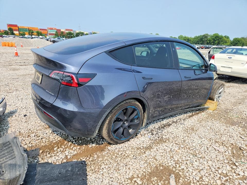 2023 TESLA MODEL Y 3