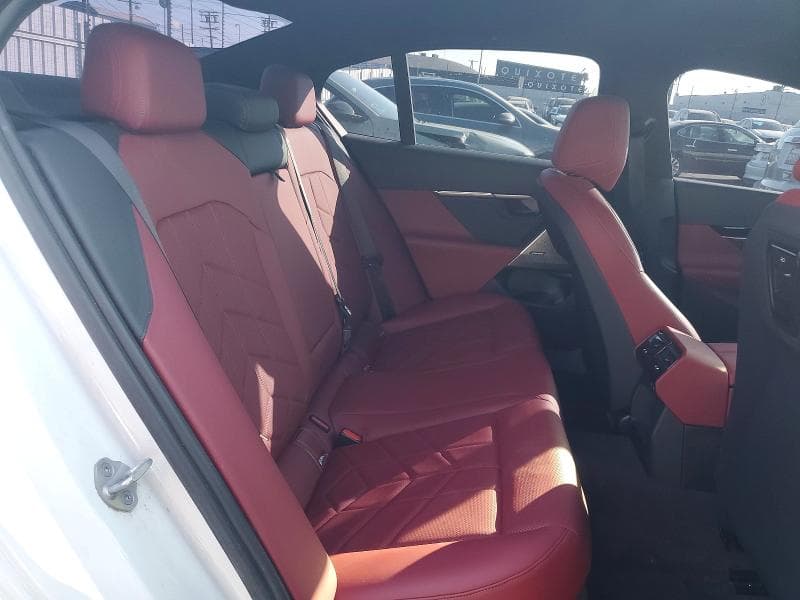 2024 BMW 530 I 10