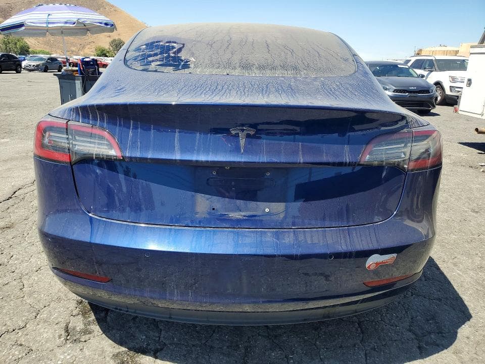 2018 TESLA MODEL 3 6