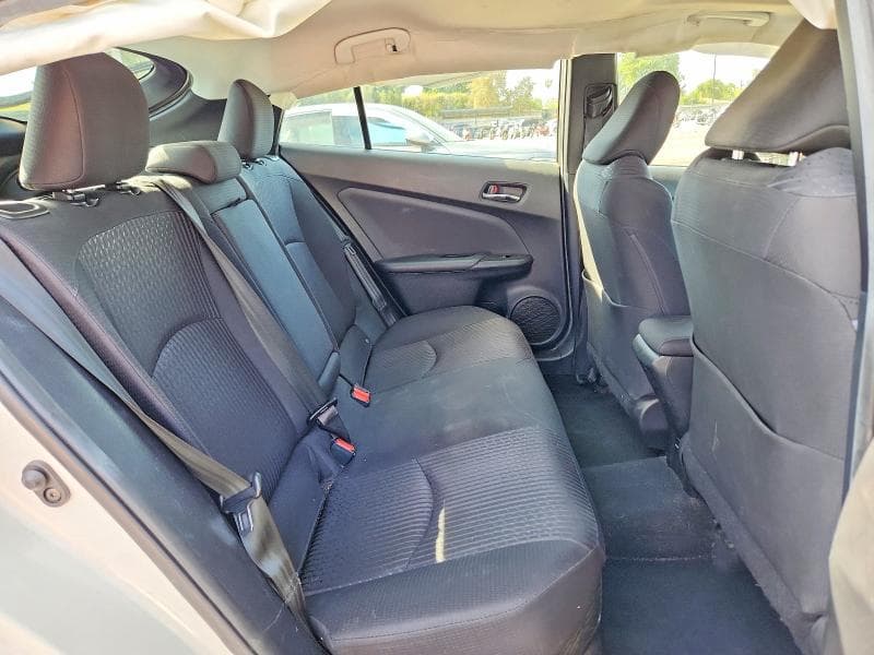 2018 TOYOTA PRIUS THREE 10