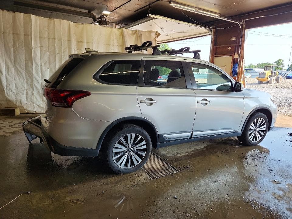 2019 MITSUBISHI OUTLANDER SE 3